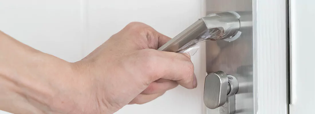 Expert Garage Door Opener Repair and Installation in Crescents, SK